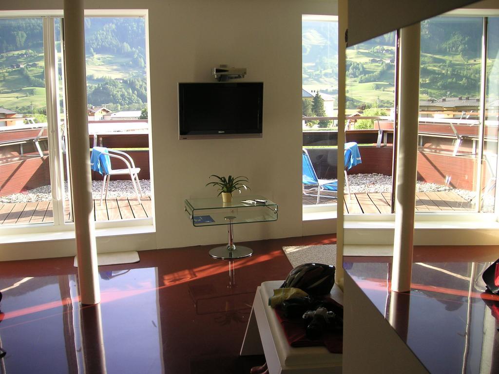 Sun Matrei Design Apartments ماتري إن أوستيرول الغرفة الصورة